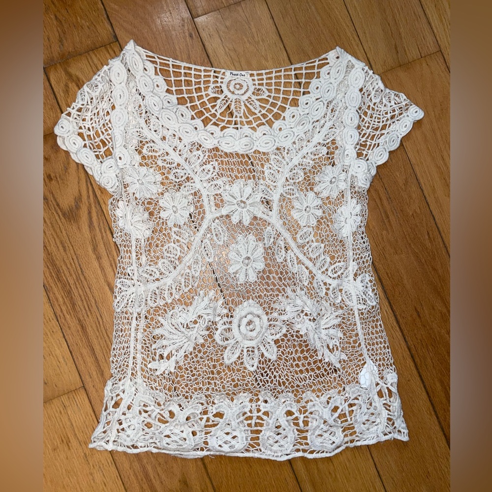 Crochet tee size small